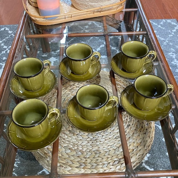 {Metlox} Vintage Poppytrail La Mancha Green Cup And Saucer Set - Picture 1 of 6